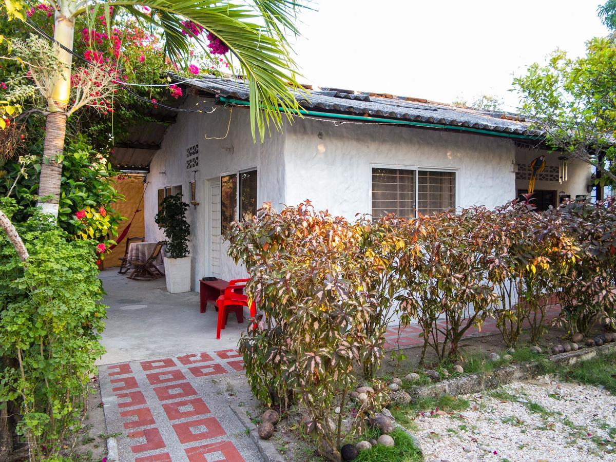 Hostal Del Mar - Tolu Hotel Exterior photo